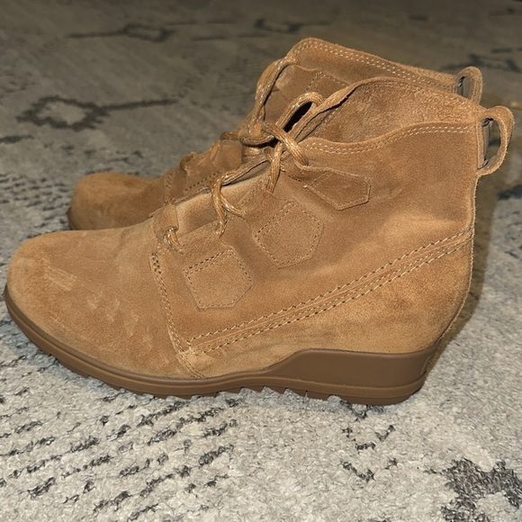 Sorel Wedge Evie lace up bootie tan sz 8 - Picture 3 of 6